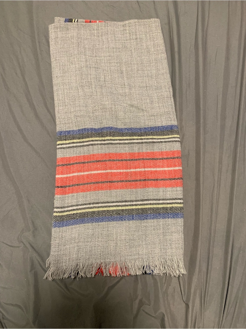 Suzy Shier Gray Fringed Blanket Scarf with Red and Blue Stripes